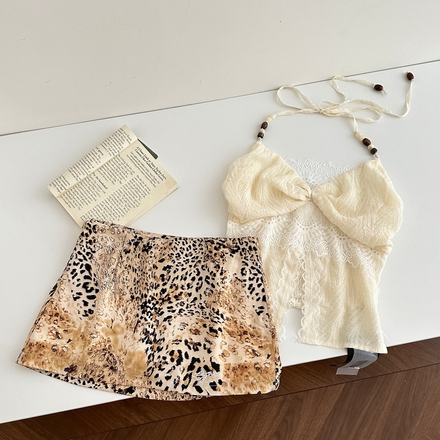 摩登猎人 串珠吊带上衣豹纹短裙套装 Modern Huntress – Beaded Strap Top & Leopard Print Mini Skirt Set