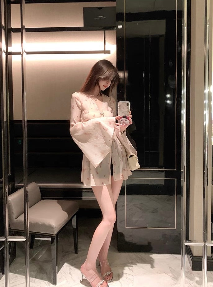 纱木梦境 夏装长袖收腰碎花衬衫 Summer Long-Sleeve Waist-Cinching Floral Shirt
