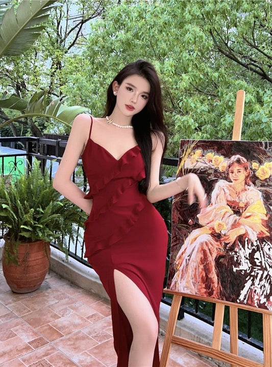 👑 高级暗红色性感吊带裙 👑
