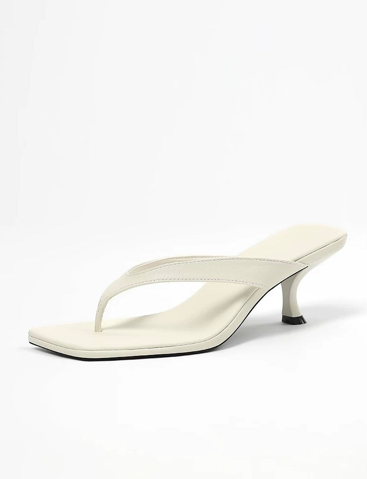 LÉONIE Leather Kitten Heel Sandals