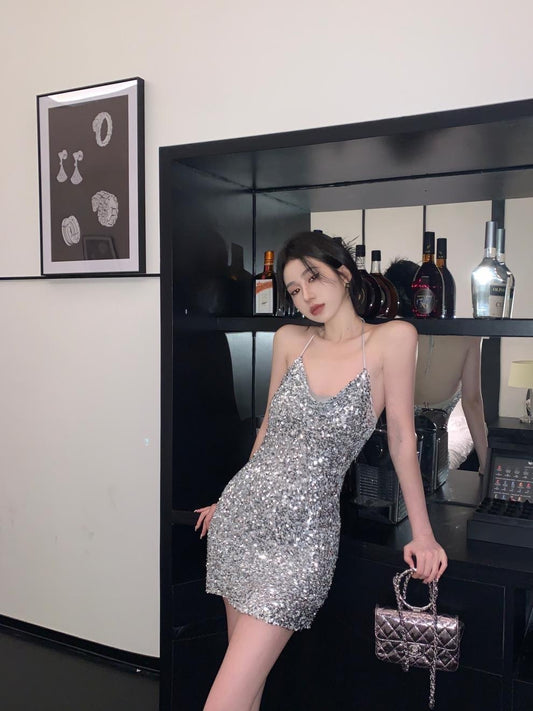 亮闪系列 - 纯御挂脖包臀连衣裙 (银色)  Halter Neck Thight Dress（Silver）