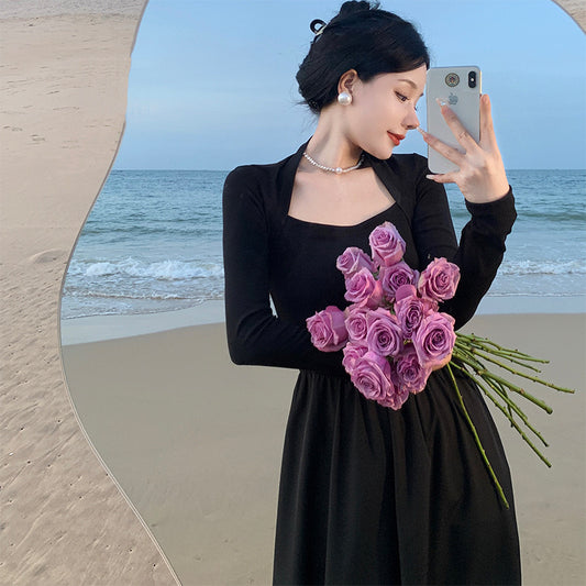高级感方领长袖针织连衣裙 Square-Neck Long Sleeved Dinner Dress