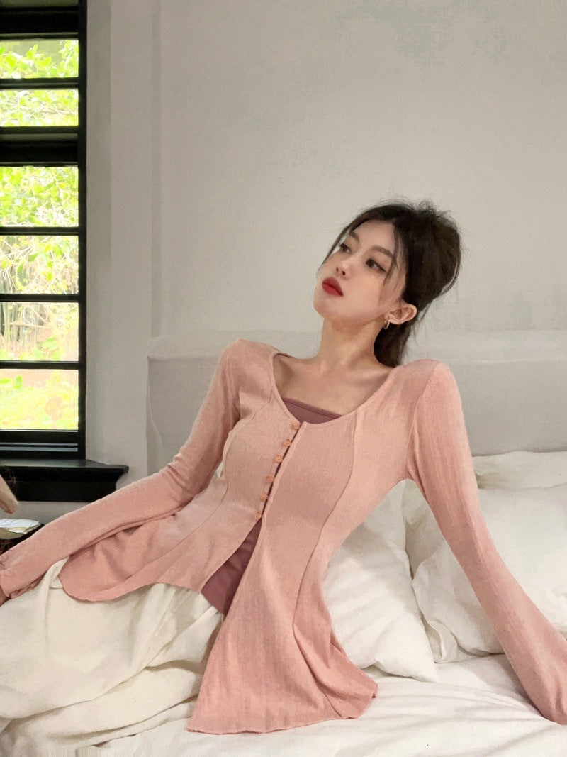 喇叭袖不规则修身上衣 Bell Sleeve Irregular Slim Top