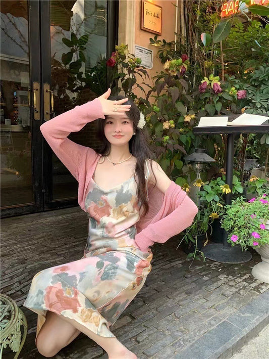 塞西莉亚 - 明媚油画风压褶连衣裙 Cecilia - Bright Oil Painting Style Pleated Dress.