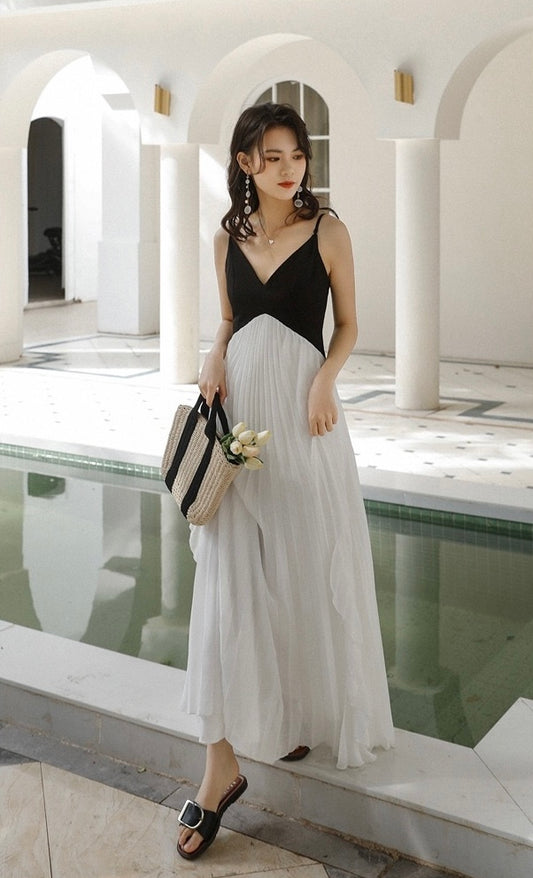 典雅黑白 - 法式黑白拼接不规则连衣裙 Classic Black and White - French-inspired Black and White Dress
