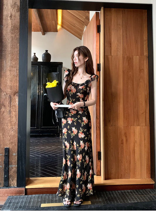 飞舞花语 - 夏季法式度假小飞袖碎花连衣裙 Enchanting Floral Whispers - Summer French Resort Flutter Sleeve Floral Dress