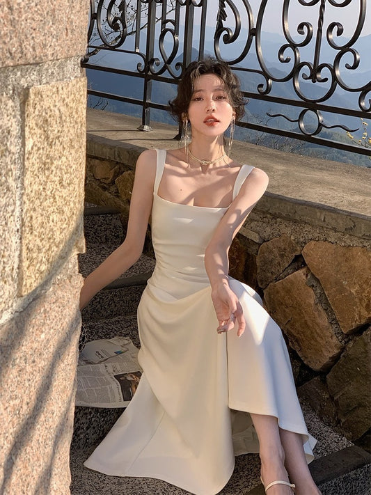 ❤️‍🔥特价 法式恋人- 夏季法式收腰吊带裙 Summer French Waist Suspender Dress
