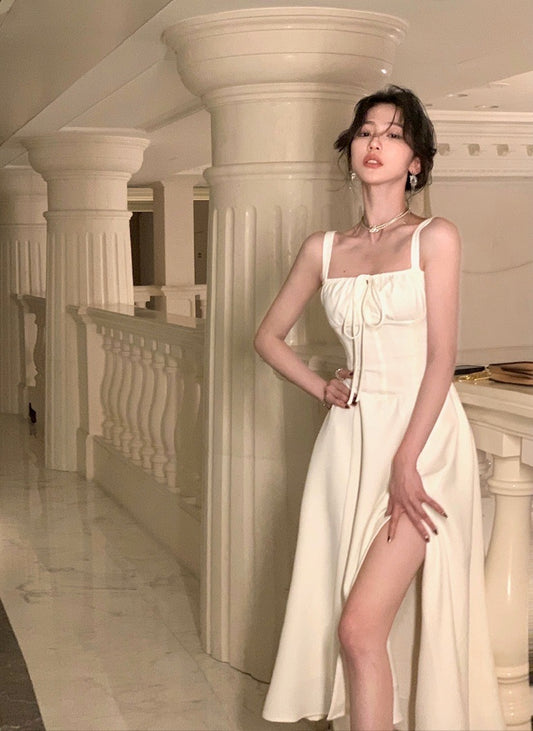 女王之选 - 夏季设计感暗鱼骨开叉吊带连衣裙 Summer Design Dark Boned High-Slit Strap Dress