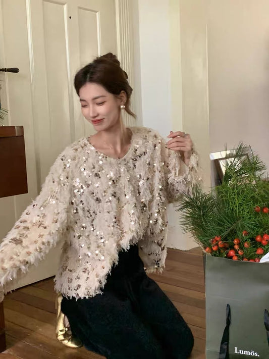闪闪惹人爱 - 节目氛围亮片长袖上衣 Shine and Charm - Show-Ready Sequined Long-Sleeve Top
