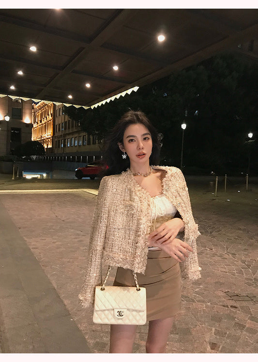 金秋之光 - 短款流苏小香风长袖外套 Golden Autumn Glow - Short Fringed Chanel-style Long Sleeve Jacket