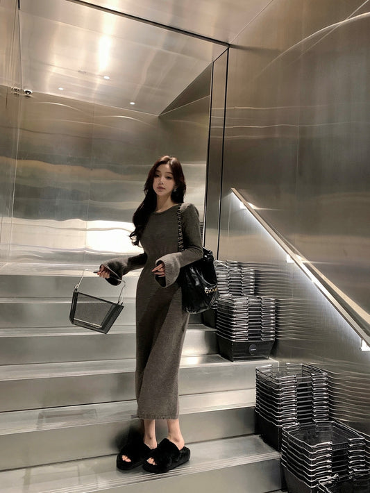 驼绒之美 - 女主驼绒羊毛露腰长袖连衣裙 Camel Beauty - Women's Camel Wool Waist-Exposed Long Sleeve Dress