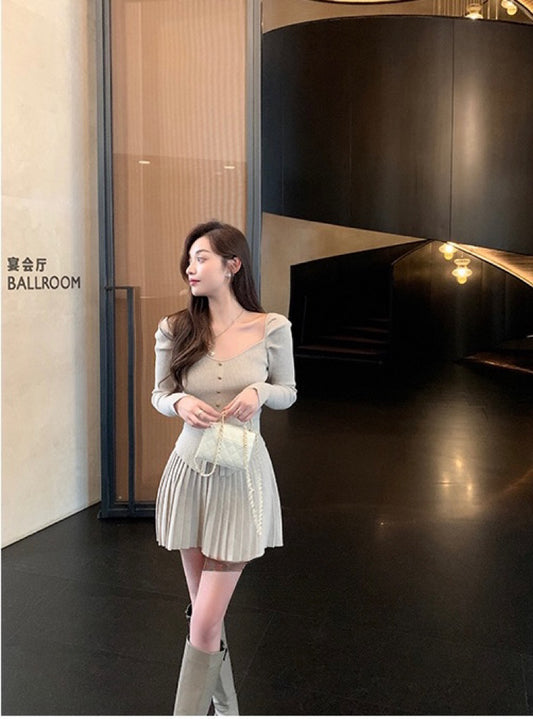 元英欧尼 - 法式气质V领泡泡袖针织上衣/半裙 French Chic V-Neck Puff Sleeve Knit Top/Skirt