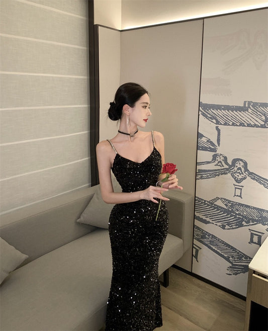 黑夜星辉 - 法式赫本风亮片吊带连衣裙 French Hepburn Style Sequined Spaghetti Strap Dress