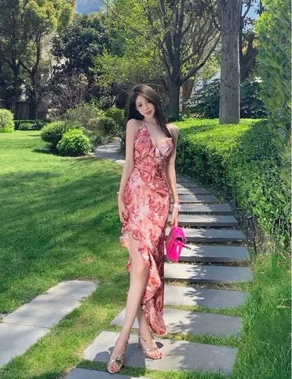 魅惑之夜 - 性感修身V领不规则吊带连衣裙 Enchanting Night - Sensual Slim-Fit V-Neck Asymmetrical Slip Dress