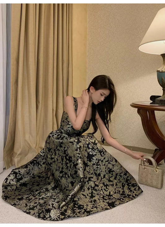 金丝鏵葶 蝴蝶提花抹胸蓬蓬连衣裙 Jacquard Strapless Puff Dress