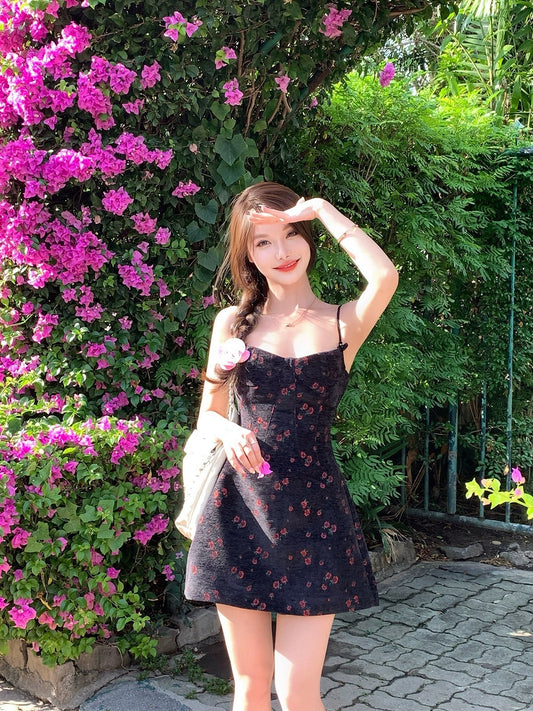难以抗拒的小千金 法式甜美气质吊带连衣裙 French Sweet Temperament Strap Dress