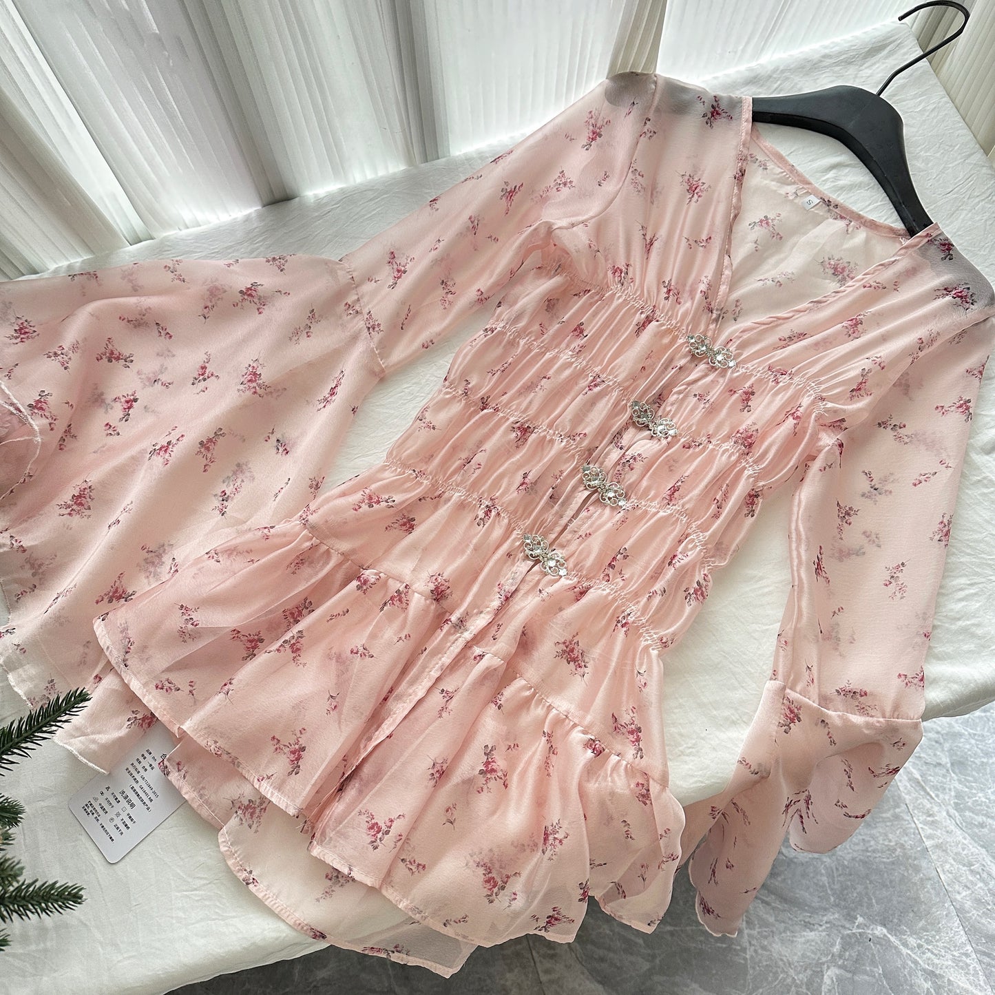 纱木梦境 夏装长袖收腰碎花衬衫 Summer Long-Sleeve Waist-Cinching Floral Shirt