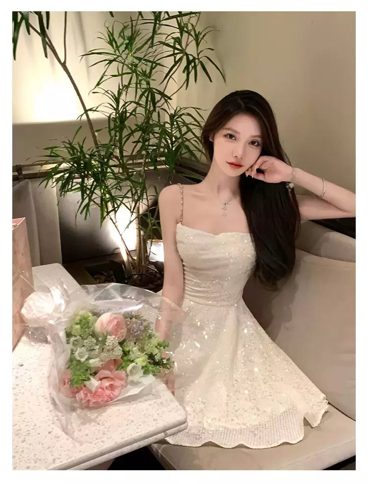 冷萃月光 高级荡领亮片链条连衣裙 Premium Draped Collar Sequin Chain-Link Dress