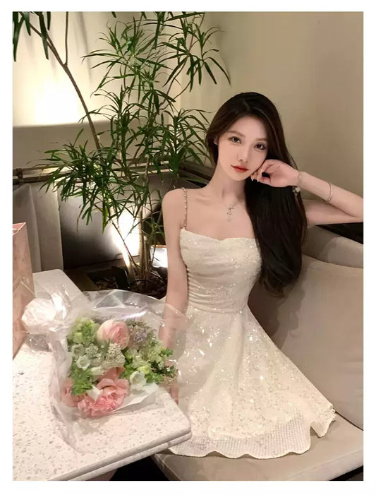 冷萃月光 高级荡领亮片链条连衣裙 Premium Draped Collar Sequin Chain-Link Dress