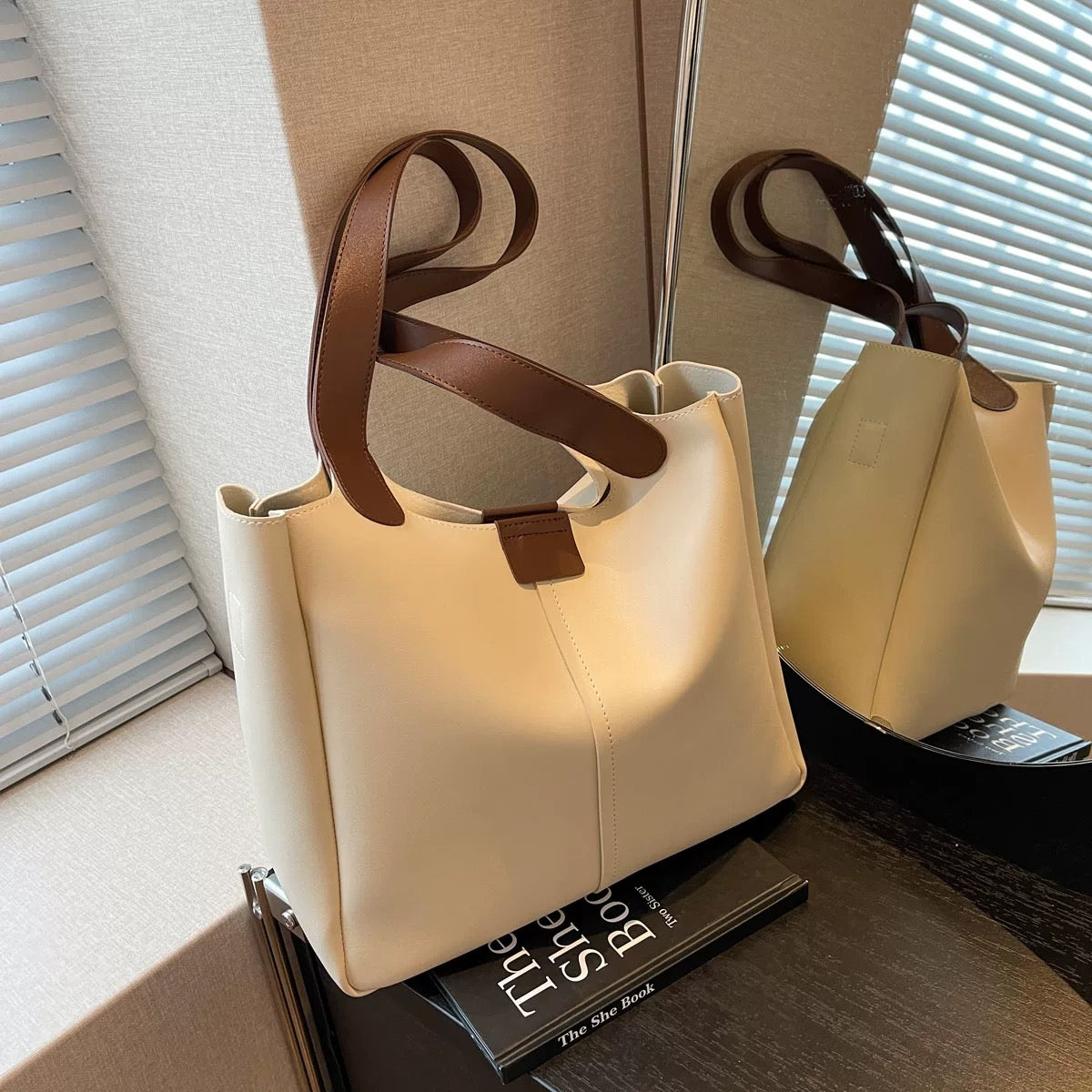 Cream Mousse Trendy Versatile Large-Capacity Tote Set