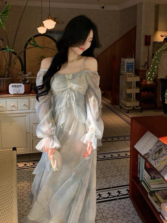 雾霭鎏蓝 气质晕染仙气蝴蝶烫金连衣裙 Ethereal Gradient Butterfly Foil-Printed Dress