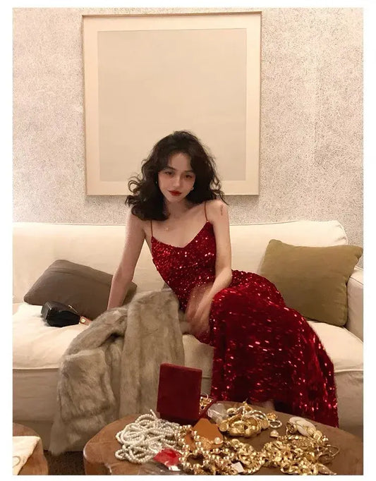 特价🔥 雅致风华 - 高腰V领显瘦包臀吊带连衣裙 V-Neck Slimming Bodycon Spaghetti Strap Dress