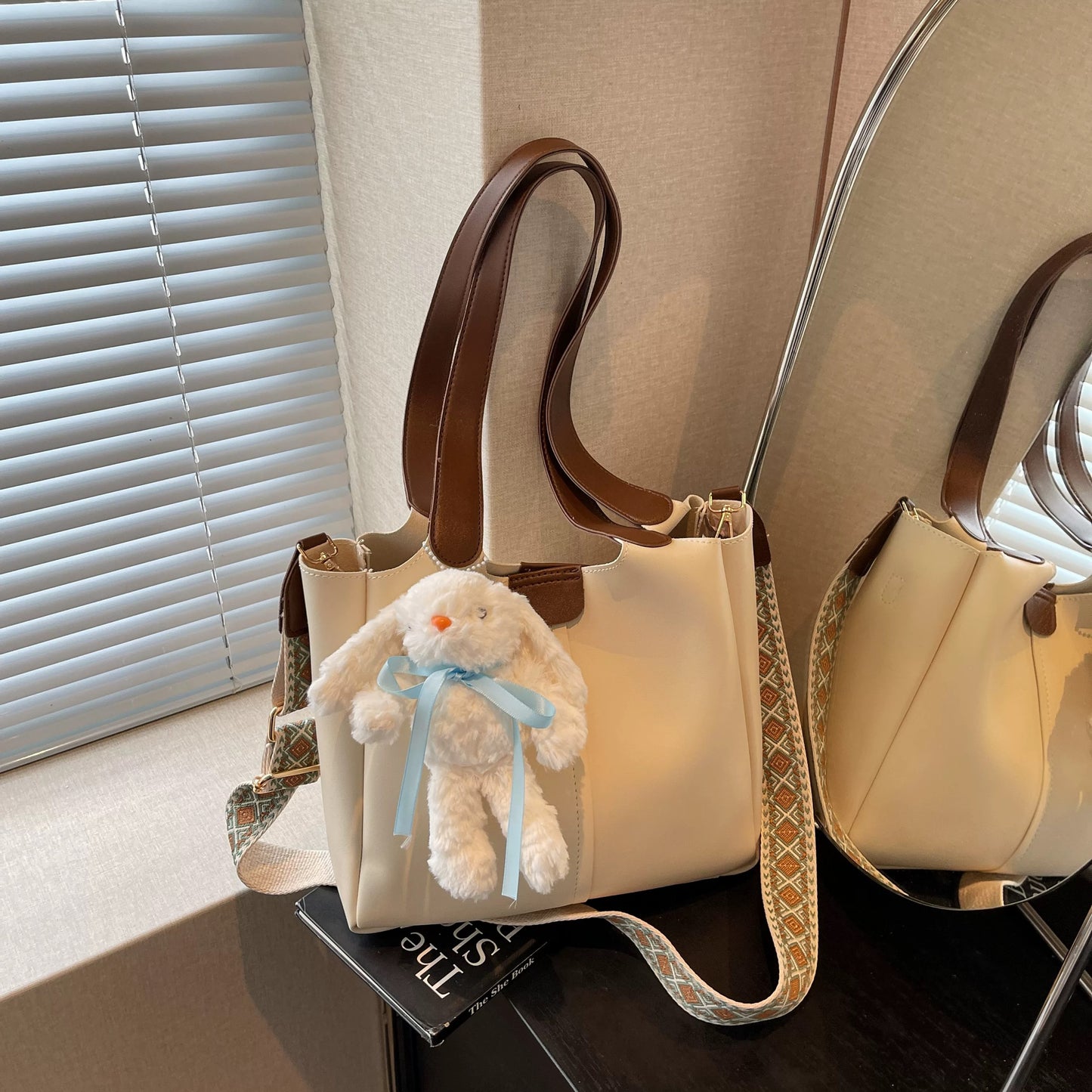 Cream Mousse Trendy Versatile Large-Capacity Tote Set
