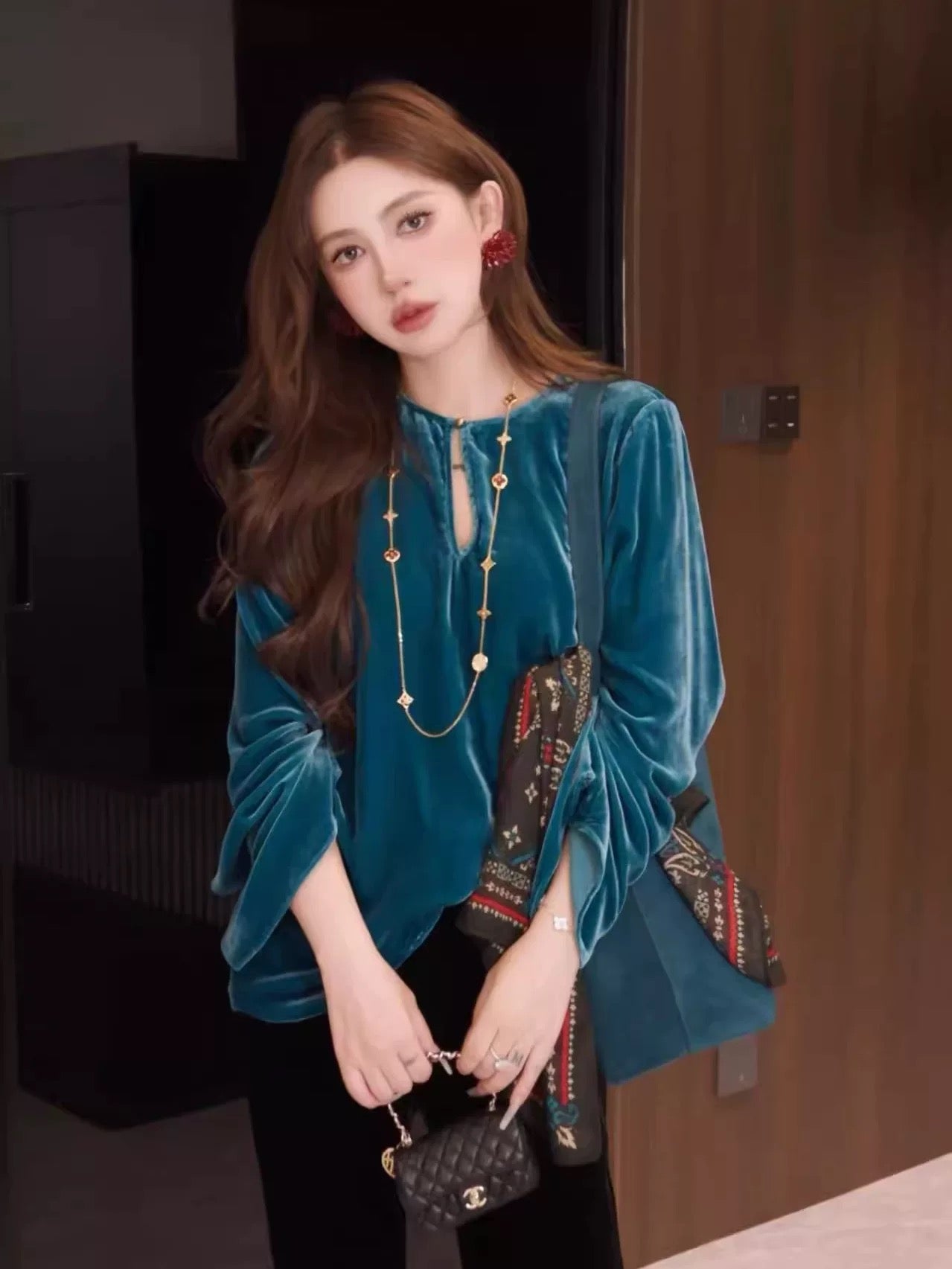 青玉案 新中式国风高级感金丝绒长袖上衣 Green Jade · New Chinese-Style Gold-Velvet Long-Sleeve Top