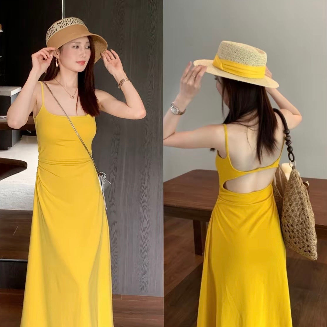 氛围露背 带胸垫露背吊带连衣裙 Atmosphere Backless Cami Dress with Built-in Pads