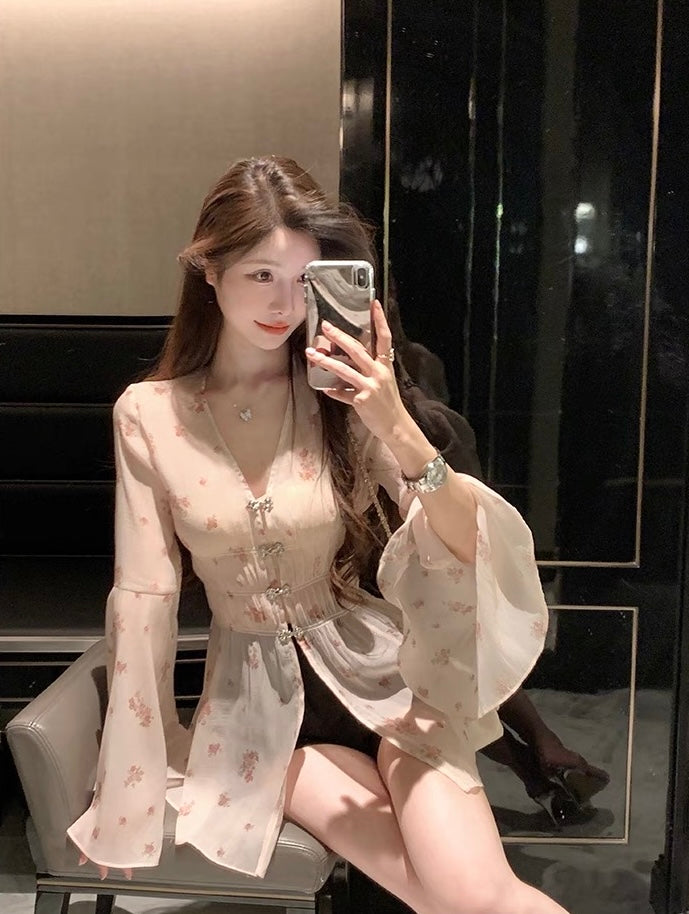 纱木梦境 夏装长袖收腰碎花衬衫 Summer Long-Sleeve Waist-Cinching Floral Shirt