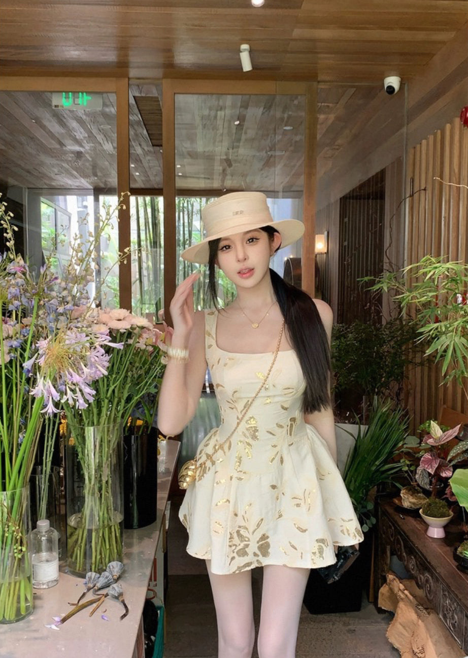 城堡女孩 法式公主裙印花连衣裙 Castle Girl French Princess Dress with Printed Design