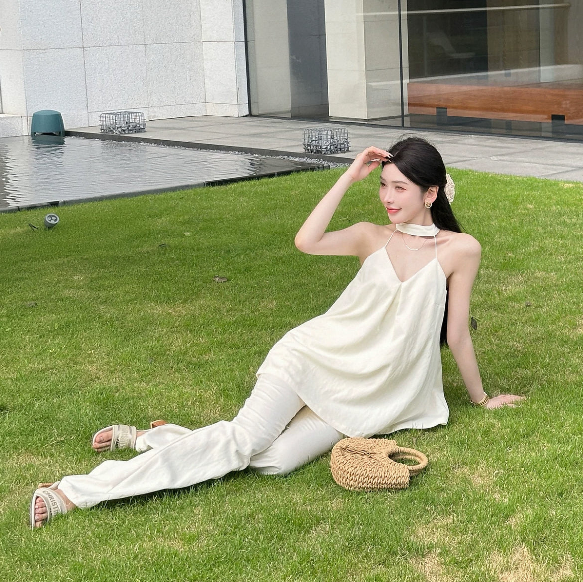 纯欲轻氧 挂脖吊带喇叭裤套装 Pure and Airy Halter Neck Cami with Flared Pants Set