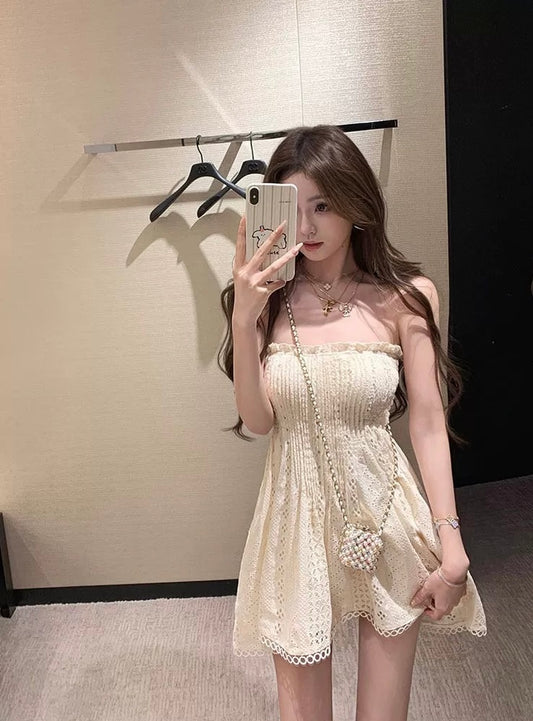康鹏街31号 蕾丝抹胸镂空钩花连衣裙 Kangpeng Street, Lace Strapless Hollow Crochet Dress
