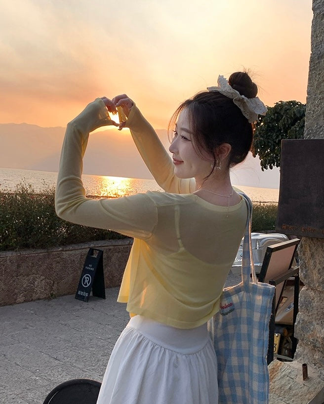 奶黄之夏 配吊带小外搭防晒针织开衫 Milky Yellow Summer – Camisole Set with Lightweight Knit Sun-Protective Cardigan