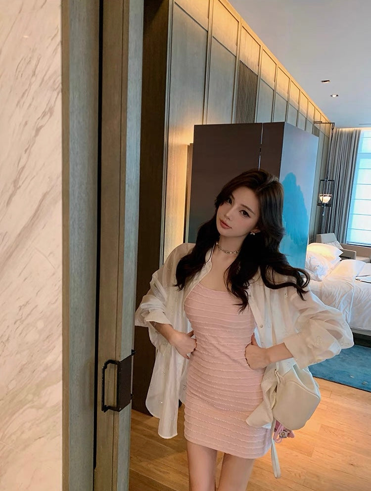 粉色太阳 肌理感收腰连衣裙 Pink Sun Textured Cinched-Waist Dress