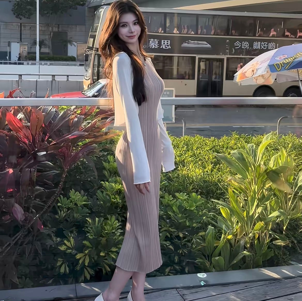 春丽 肌理感修身包臀针织连衣裙Summer Beuty sexy slim-fit bodycon long dress