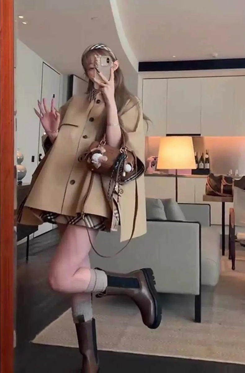 巨爱BBR 格纹秋冬斗篷风衣半裙套装 Obsessed with BBR Plaid Cape Trench Coat and Skirt Set for Fall/Winter