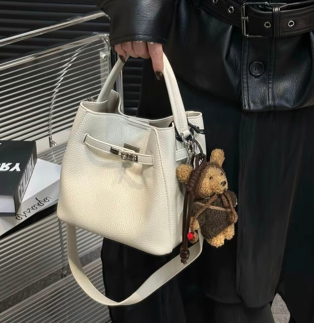 马卡龙牛皮凯丽水桶包 Pastel Keilly Structured Pebbled Cowhide Top Handle Bag