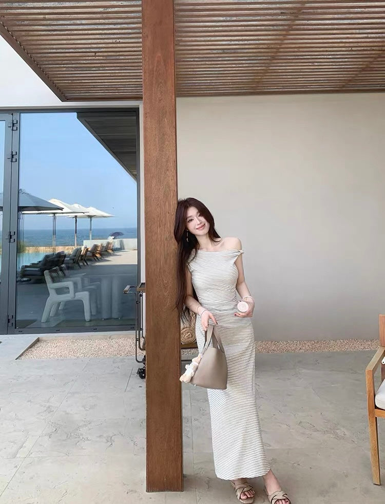 月光陷阱 辣妹露背收腰连衣裙Moonlight Trap Sexy Backless Summer Maxi Dress