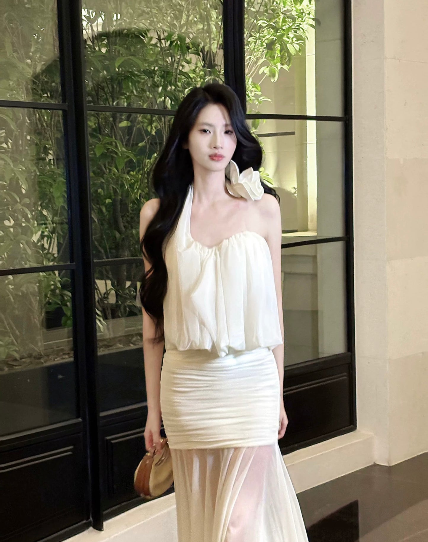 美艳迷雾 立体花朵上衣柔纱半裙套装 Enchanting Mist – 3D Floral Top and Soft Tulle Skirt Set