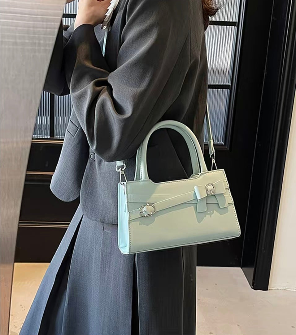 ❤︎GW限定値下げ〜5/6❤︎韓国　DOUBLE COMMA ☁️CLOUD BAG☁️ Cloud Shadow Korean Minimalist All-Match Crossbody Handbag