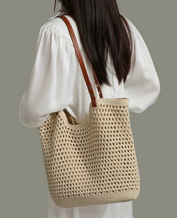 大容量编织包 沙滩度假首选包包  Large-Capacity Woven Bag — The Perfect Choice for Beach Vacations