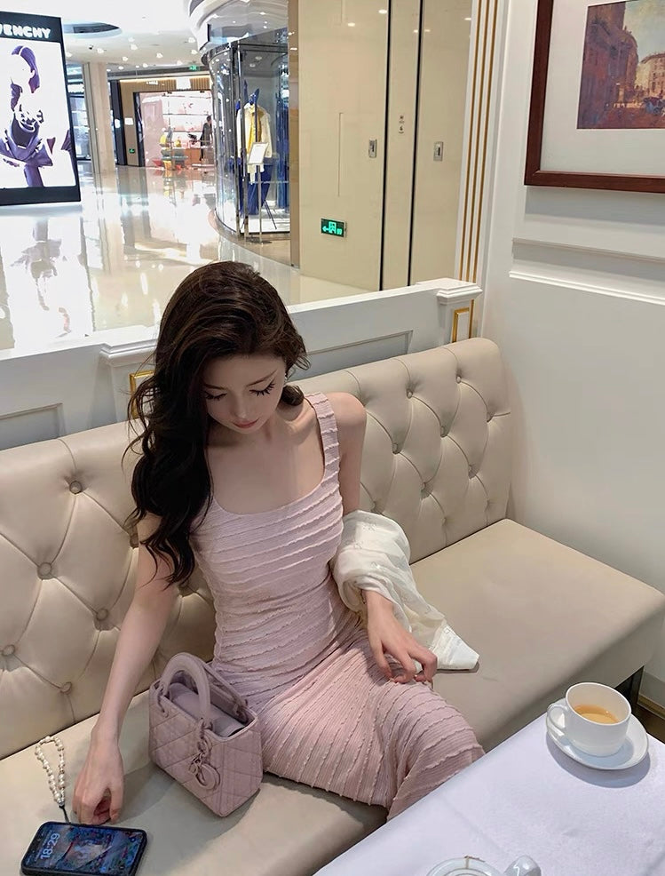 粉色太阳 肌理感收腰连衣裙 Pink Sun Textured Cinched-Waist Dress