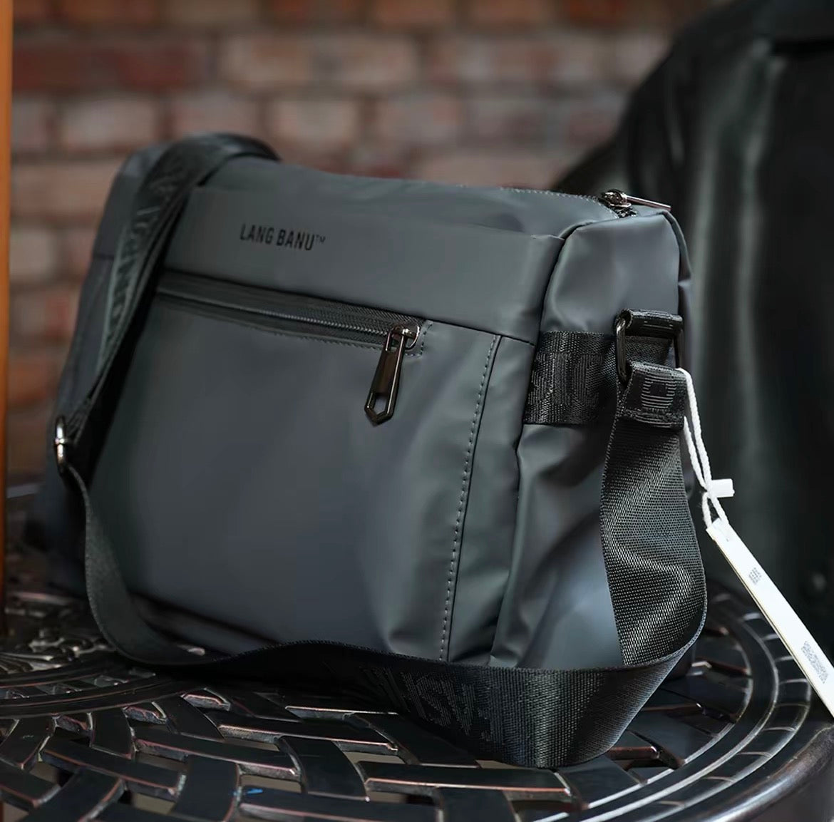 The Navigator Large Urban Messenger Bag