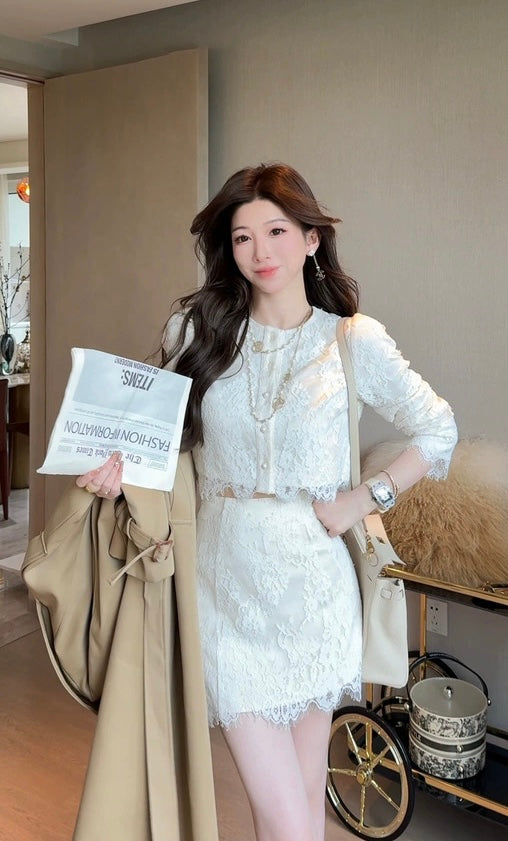 伊贝蒂套装 气质蕾丝上衣+短裙套装 Ebetti Set – Elegant Lace Top and Mini Skirt Outfit