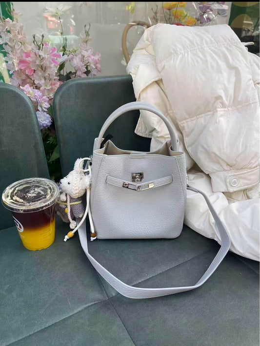 马卡龙PU凯丽水桶包 Pastel Keilly Structured Pebbled PU Top Handle Bag