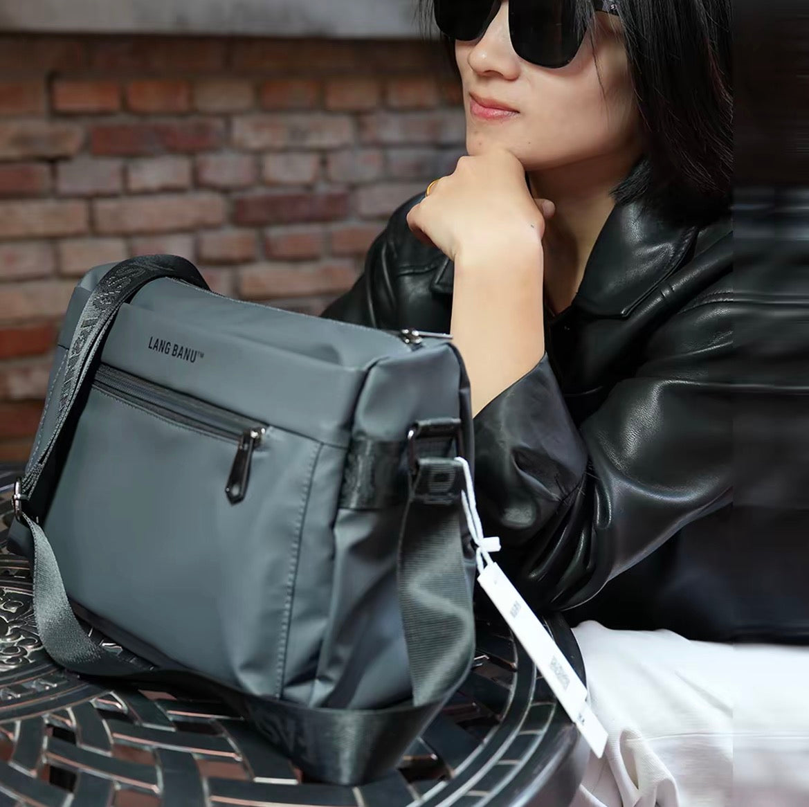 The Navigator Large Urban Messenger Bag