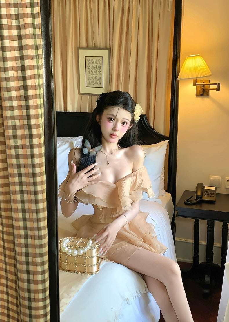 天鹅日常 花式一字肩清纯连衣裙 Swan Daily – Fancy Off-Shoulder Innocent Dress