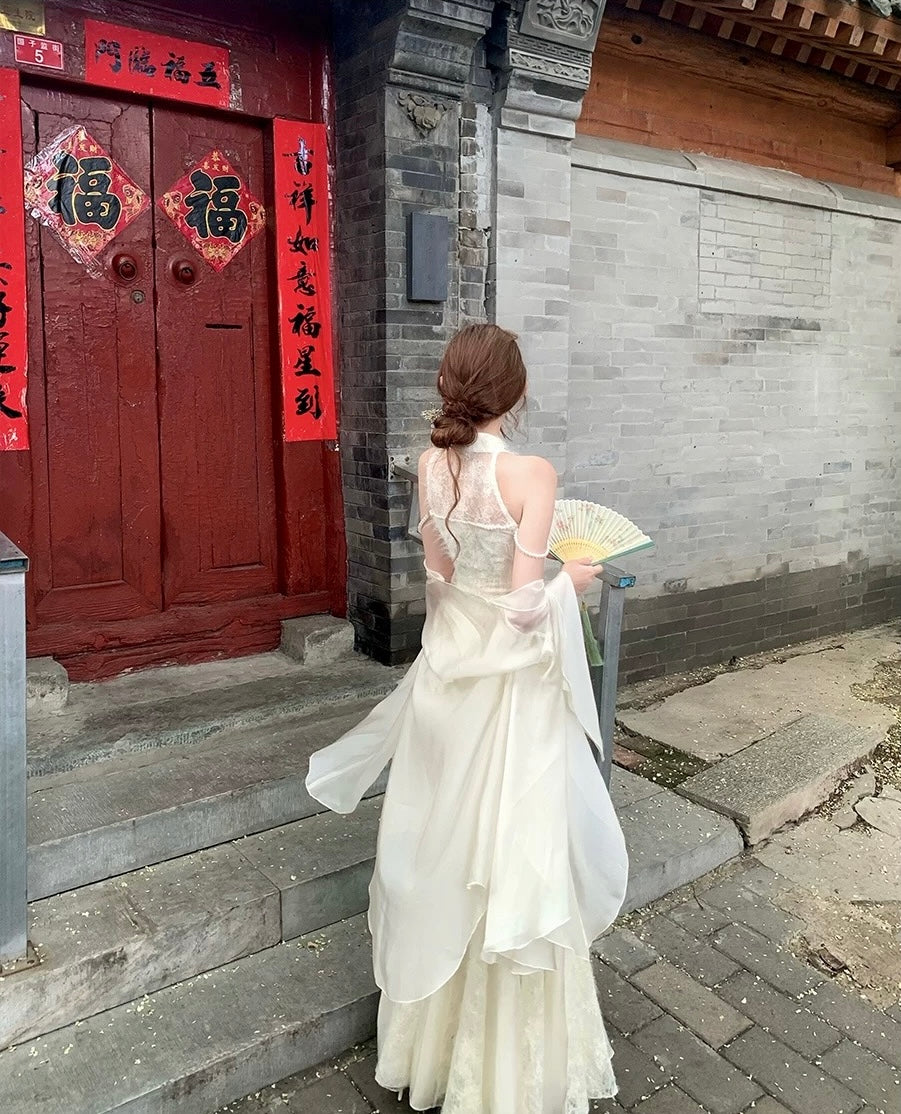 古梦琉璃 Ancient Reverie · Tailored Halter Qipao Dress