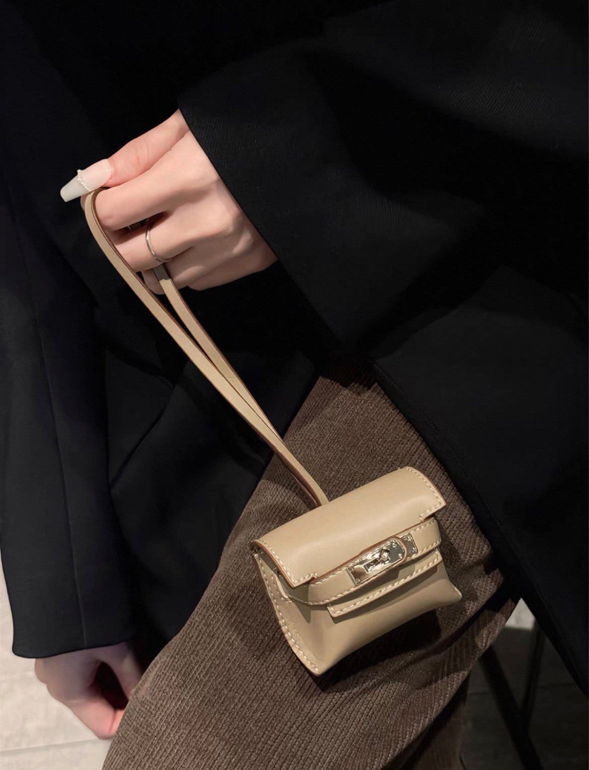 KELLY Dumpling Airpods Mini Case